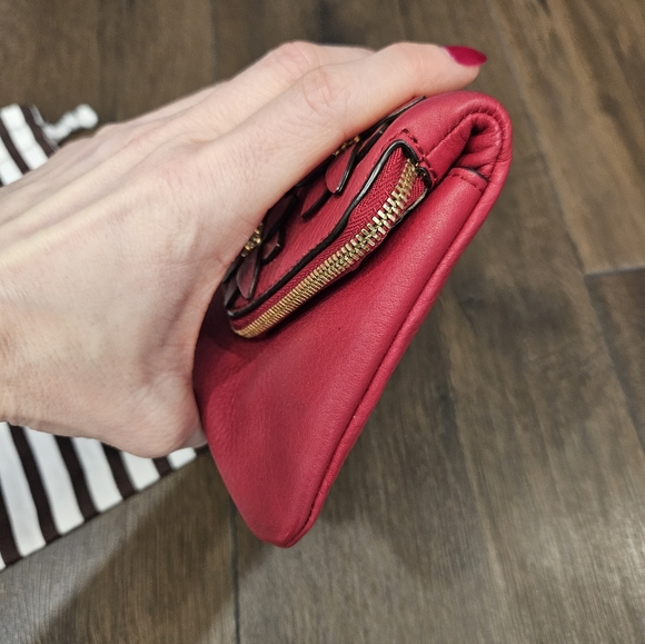 Henri Bendel Red Debutante Asymmetric Clutch Wristlet with Floral Appliqué - Picture 7 of 13